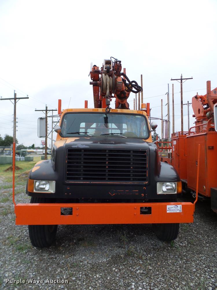 image for item DA6854 1993 International 4900 bucket truck