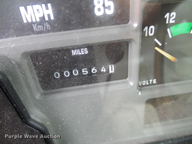 image for item DA6854 1993 International 4900 bucket truck