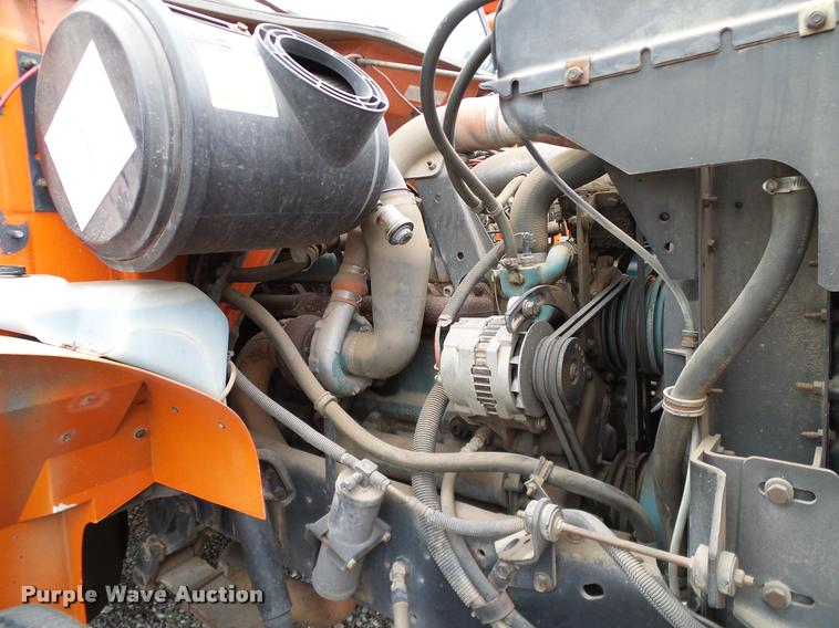 image for item DA6854 1993 International 4900 bucket truck