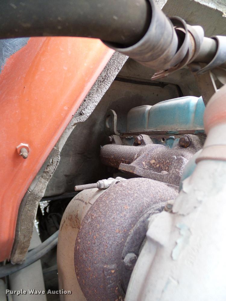 image for item DA6854 1993 International 4900 bucket truck