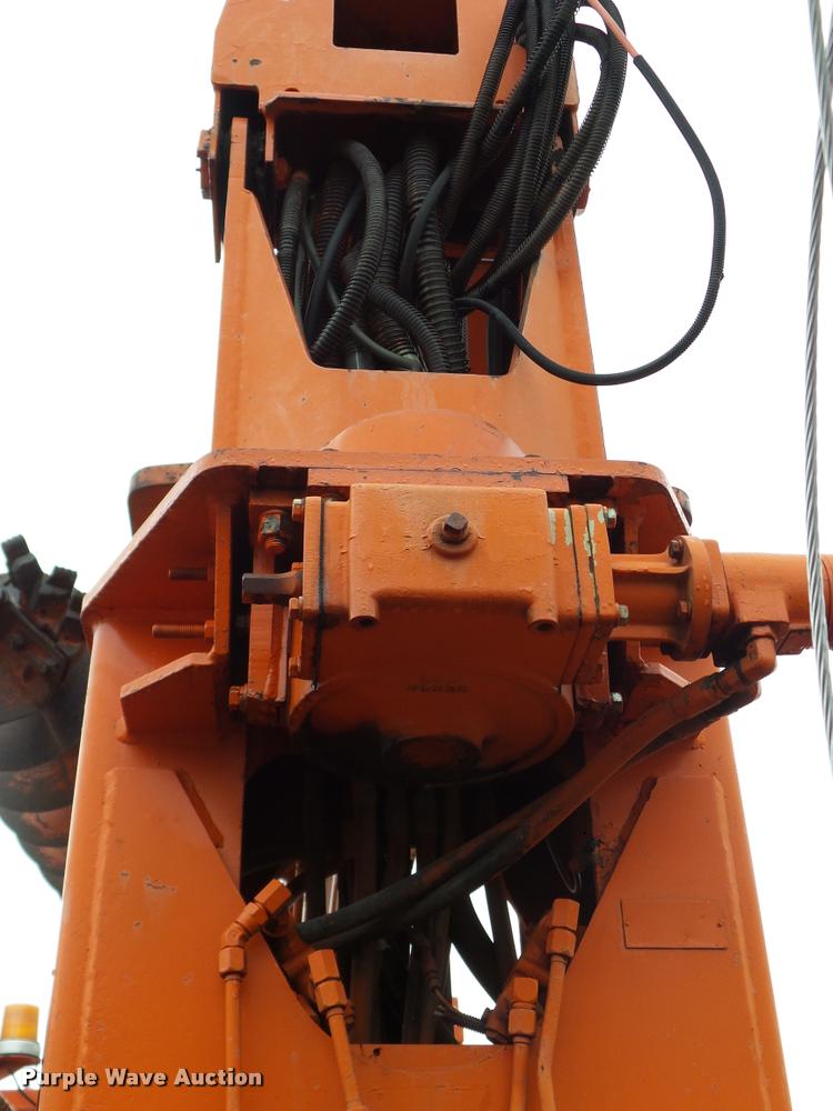 image for item DA6854 1993 International 4900 bucket truck
