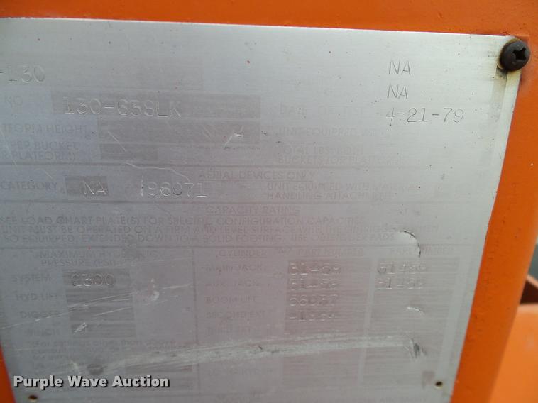 image for item DA6854 1993 International 4900 bucket truck