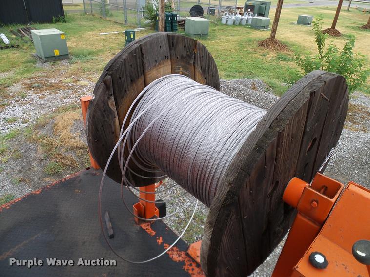 image for item DA6854 1993 International 4900 bucket truck