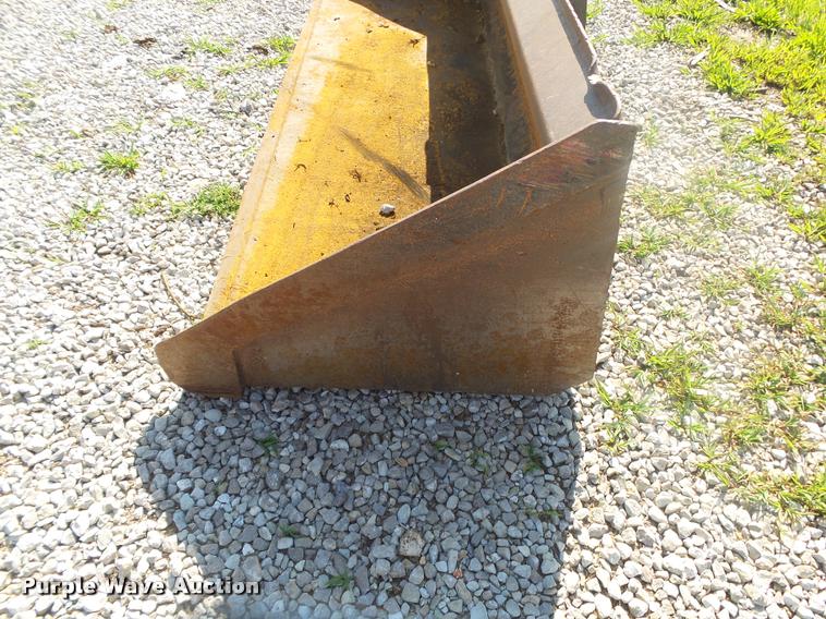 image for item DA9243 SSL skid steer bucket