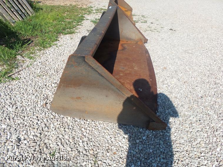 image for item DA9244 SSL skid steer bucket