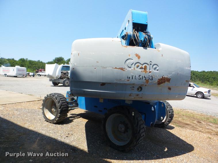 image for item DB0850 2004 Genie S60 boom lift