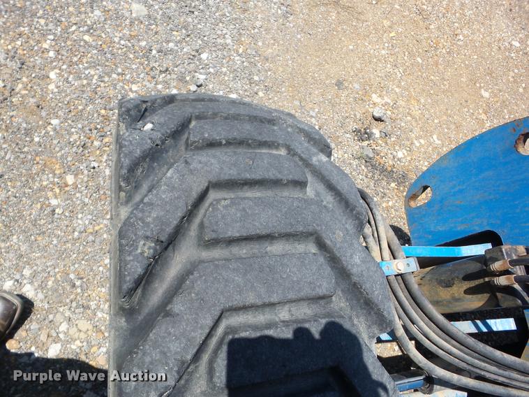 image for item DB0850 2004 Genie S60 boom lift