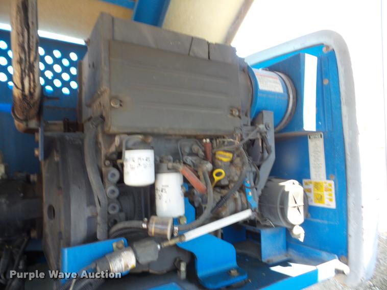 image for item DB0850 2004 Genie S60 boom lift