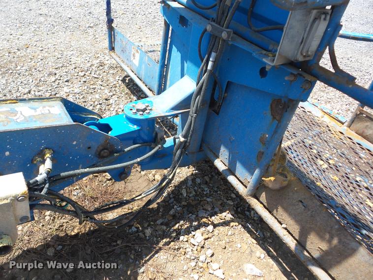 image for item DB0850 2004 Genie S60 boom lift