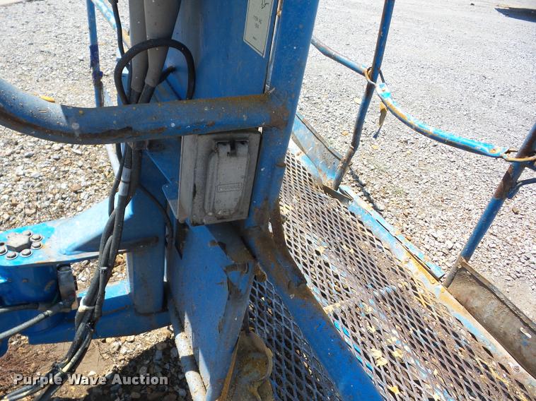 image for item DB0850 2004 Genie S60 boom lift