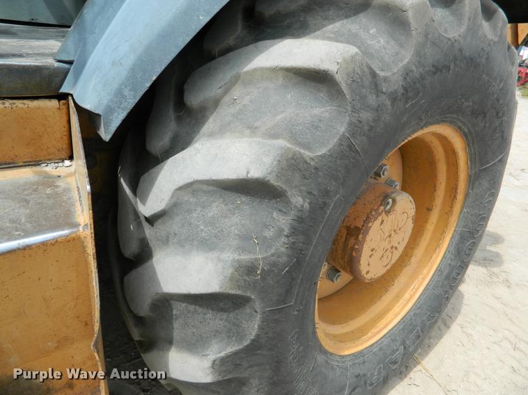 image for item DB1124 1999 Case 580 Super L backhoe