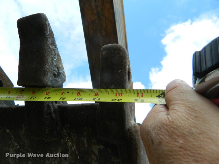 image for item DB1124 1999 Case 580 Super L backhoe