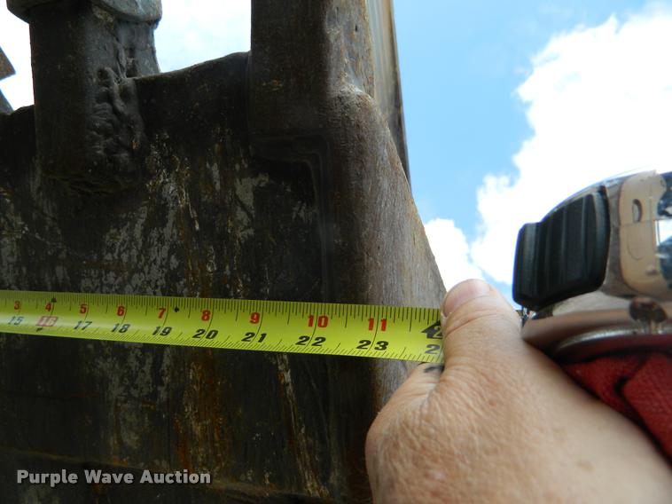 image for item DB1124 1999 Case 580 Super L backhoe