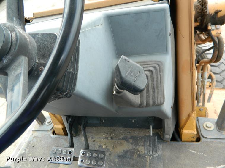 image for item DB1124 1999 Case 580 Super L backhoe