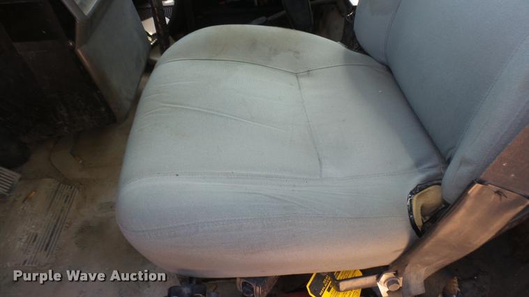 image for item DB3259 1999 Mack CH613 semi truck