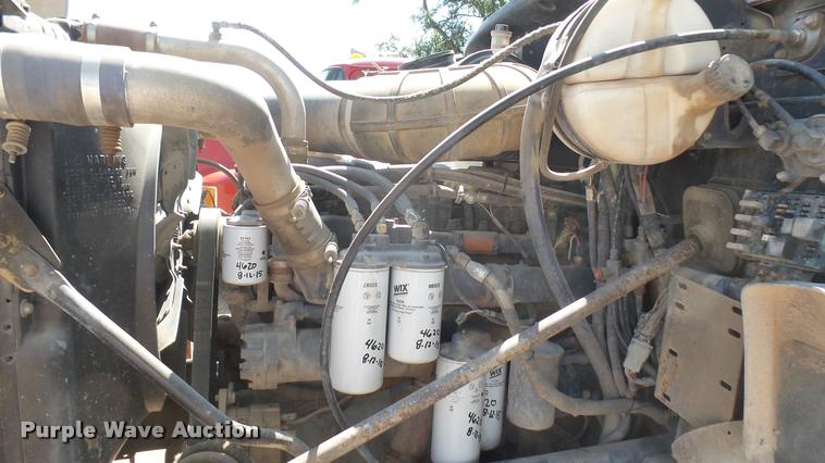 image for item DB3259 1999 Mack CH613 semi truck