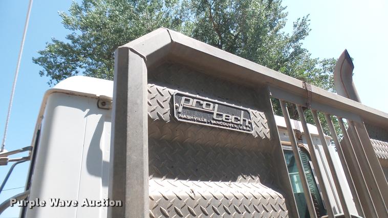 image for item DB3259 1999 Mack CH613 semi truck