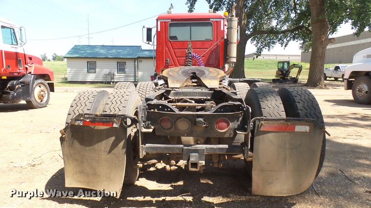 image for item DB3260 1995 Mack CH613 semi truck