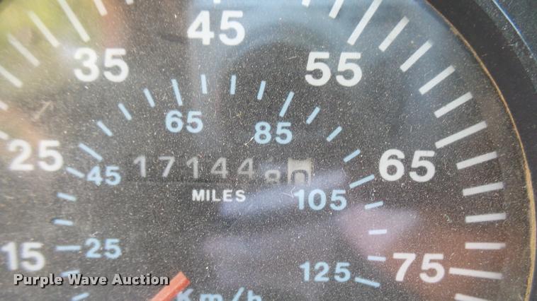 image for item DB3260 1995 Mack CH613 semi truck