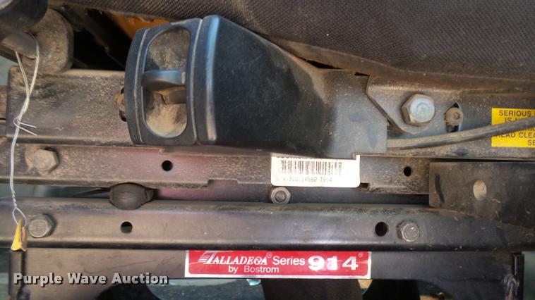 image for item DB3260 1995 Mack CH613 semi truck