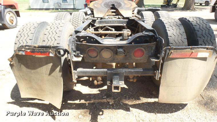 image for item DB3260 1995 Mack CH613 semi truck