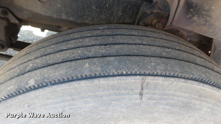 image for item DB3260 1995 Mack CH613 semi truck