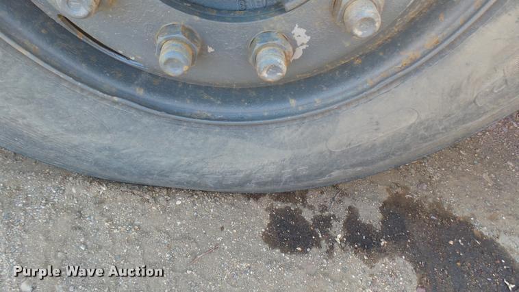 image for item DB3260 1995 Mack CH613 semi truck