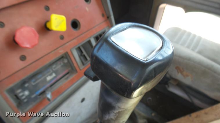 image for item DB3261 1995 Mack CH613 semi truck