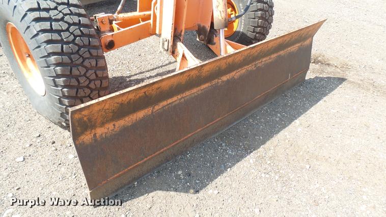 image for item DB3263 Blademor TCI-747 motor grader