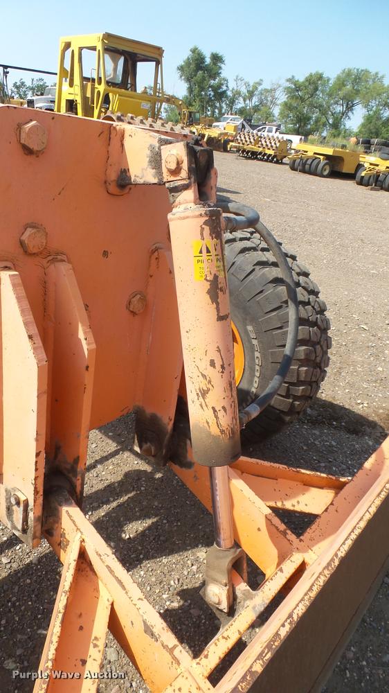 image for item DB3263 Blademor TCI-747 motor grader