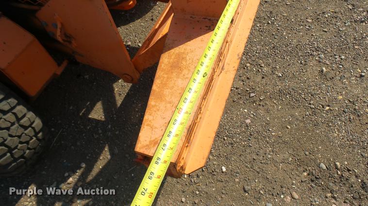 image for item DB3263 Blademor TCI-747 motor grader