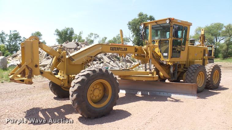image for item DB3264 1994 Caterpillar 140G motor grader