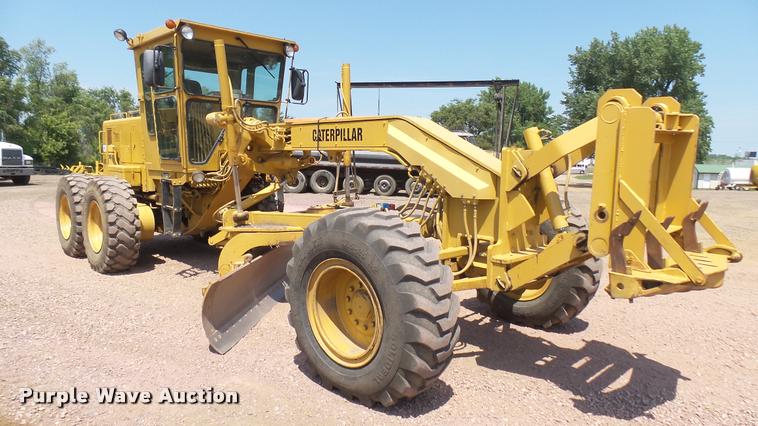 image for item DB3264 1994 Caterpillar 140G motor grader