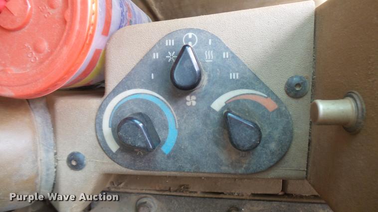 image for item DB3264 1994 Caterpillar 140G motor grader