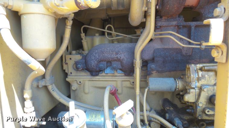 image for item DB3264 1994 Caterpillar 140G motor grader