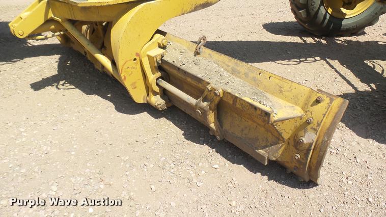 image for item DB3264 1994 Caterpillar 140G motor grader