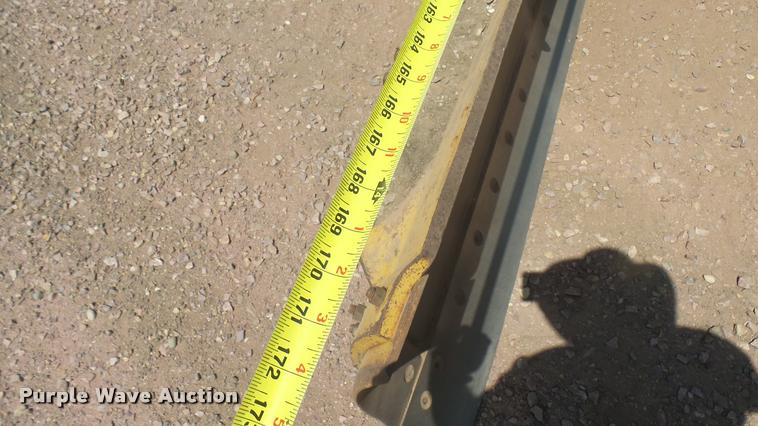 image for item DB3264 1994 Caterpillar 140G motor grader