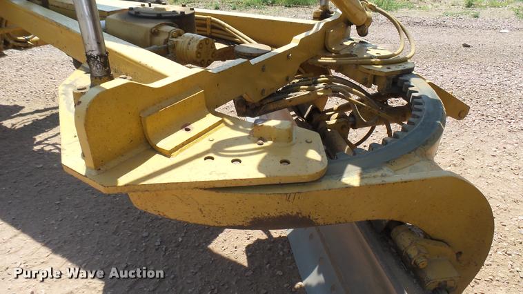 image for item DB3264 1994 Caterpillar 140G motor grader