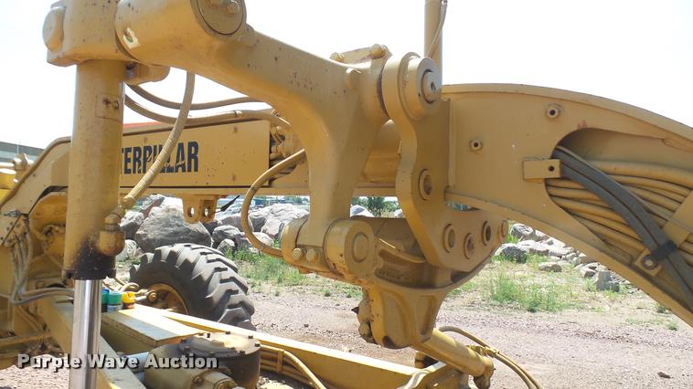 image for item DB3264 1994 Caterpillar 140G motor grader