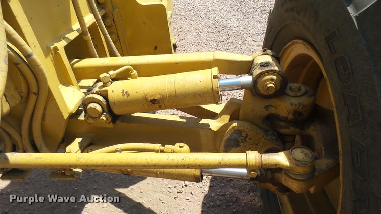 image for item DB3264 1994 Caterpillar 140G motor grader