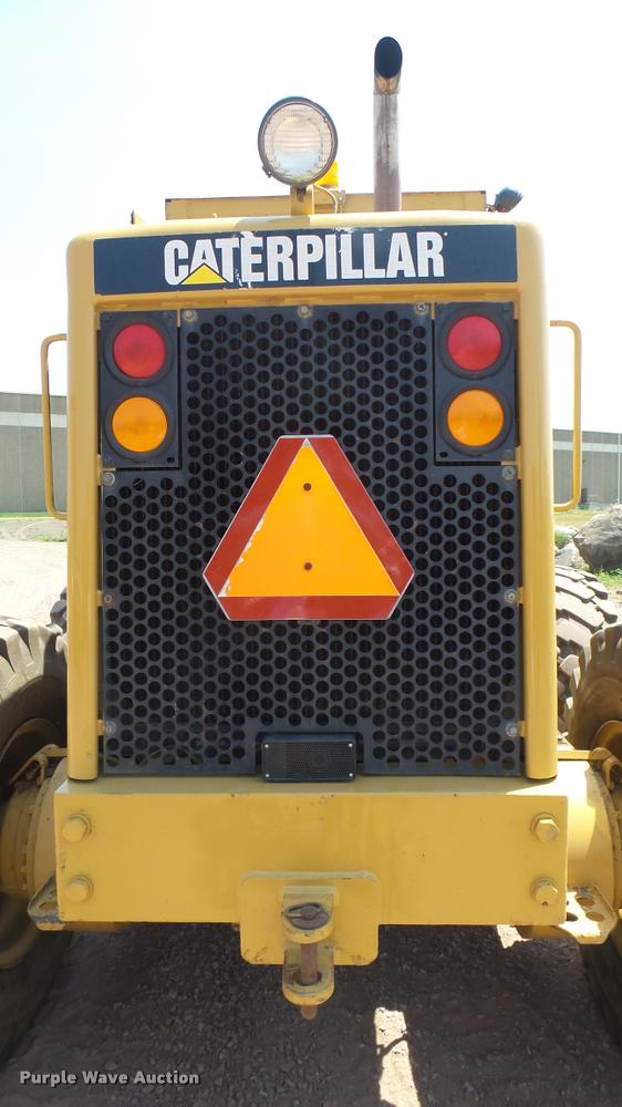 image for item DB3264 1994 Caterpillar 140G motor grader