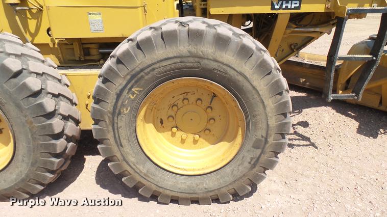image for item DB3264 1994 Caterpillar 140G motor grader
