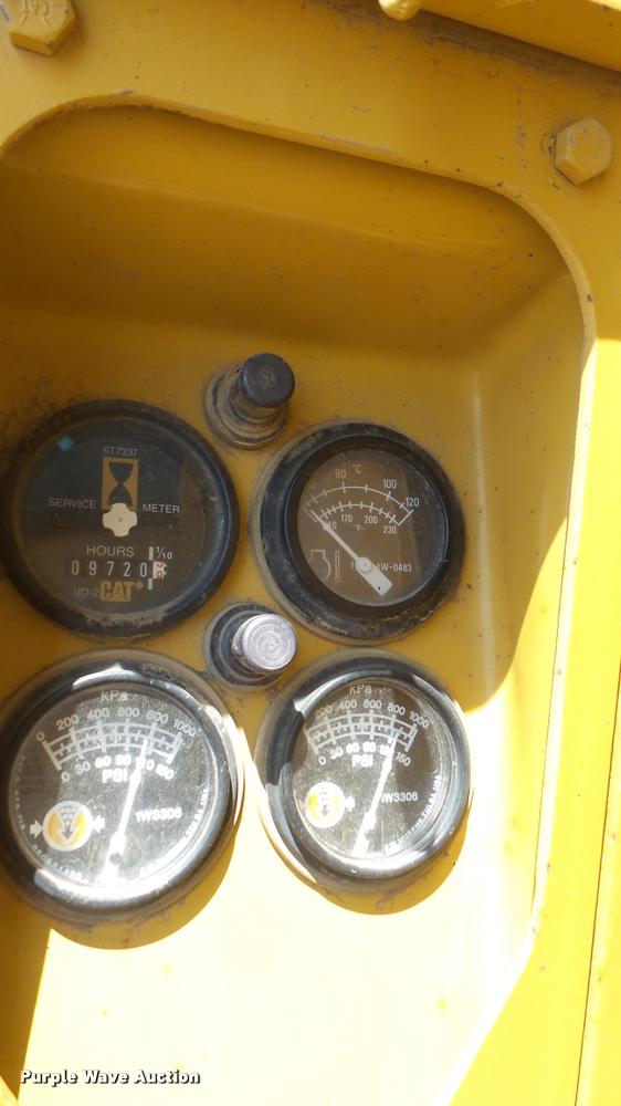 image for item DB3264 1994 Caterpillar 140G motor grader