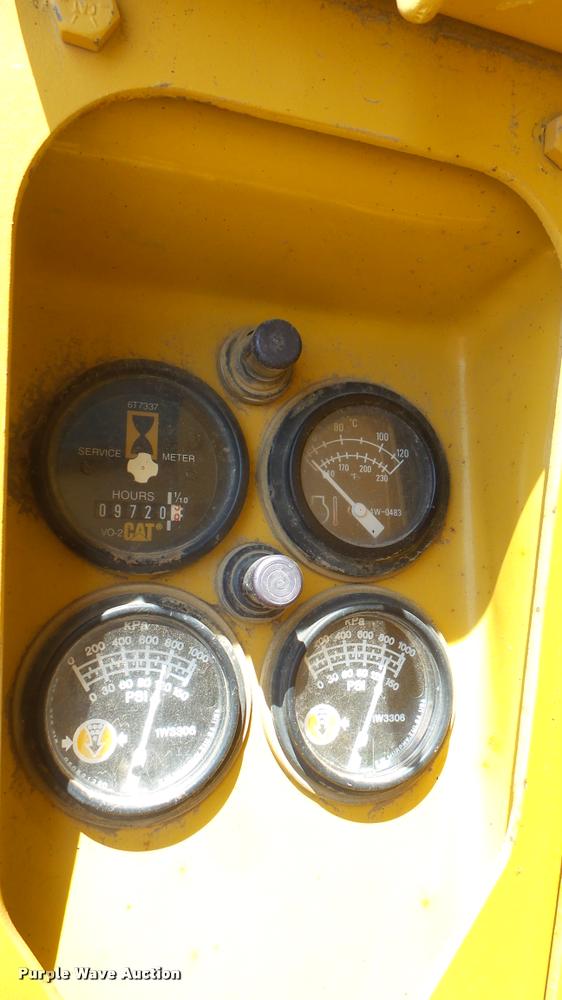 image for item DB3264 1994 Caterpillar 140G motor grader