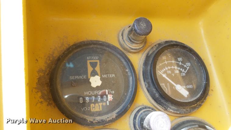 image for item DB3264 1994 Caterpillar 140G motor grader