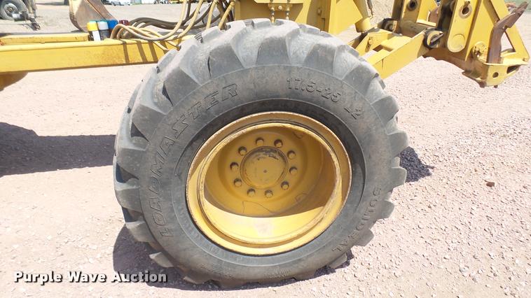 image for item DB3264 1994 Caterpillar 140G motor grader