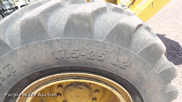 image for item DB3264 1994 Caterpillar 140G motor grader