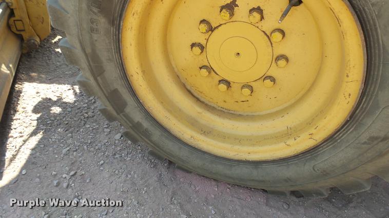 image for item DB3264 1994 Caterpillar 140G motor grader