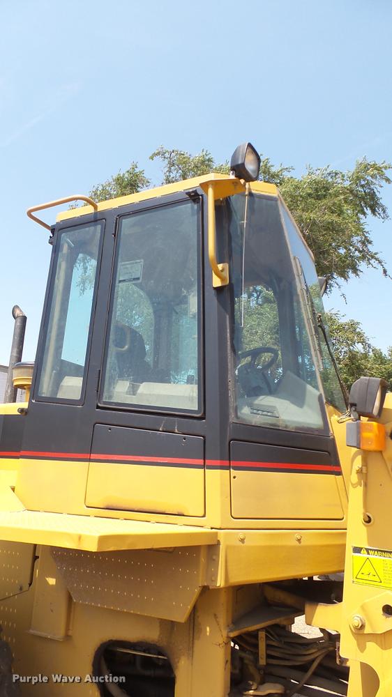 image for item DB3266 1994 Caterpillar 938F wheel loader