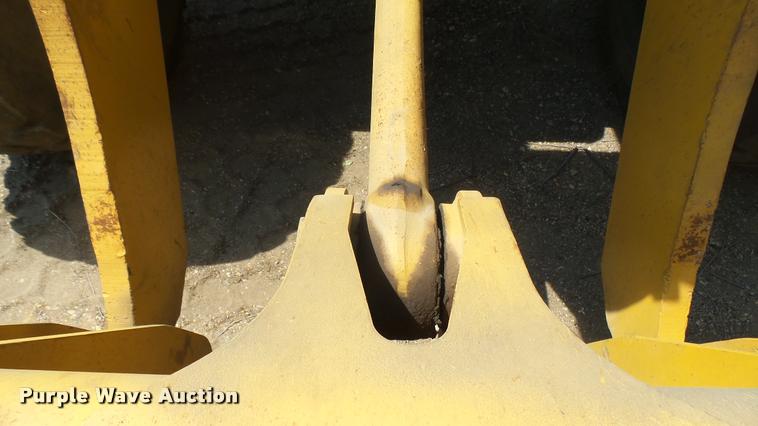 image for item DB3266 1994 Caterpillar 938F wheel loader